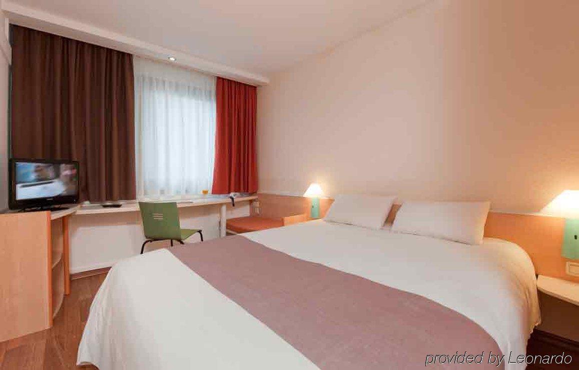 Ibis Hotel Wuerzburg City Екстериор снимка