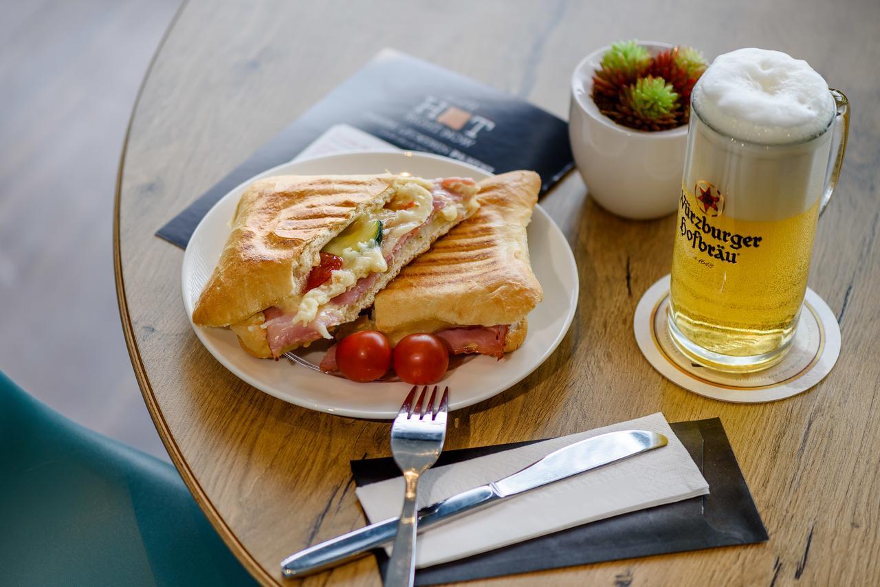 Ibis Hotel Wuerzburg City Екстериор снимка